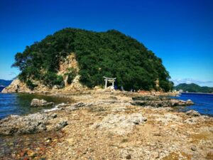 津久見網代島神社（大分県津久見市）