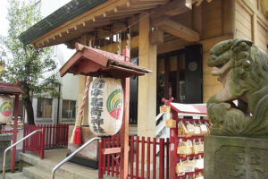 皆中稲荷神社（新宿区百人町）