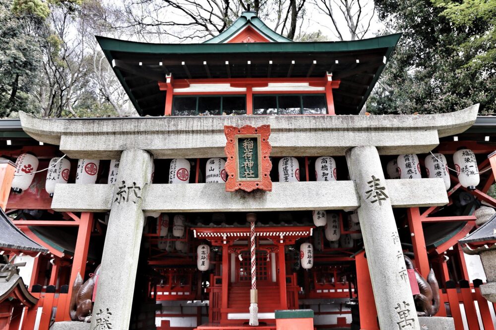 【全国版】復縁が叶った口コミ多数の神社30選！エリア別紹介・参拝のポイントを解説